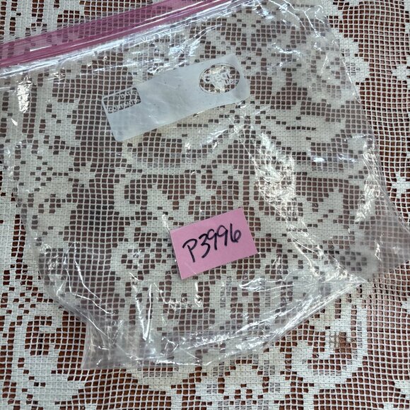 Vintage Handcrafted Crochet Lace Table Runner Floral Pattern 38" x 17" - Picture 14 of 14